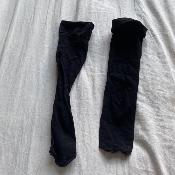 Pointe Shoe Package (shoes, gel pads, half cut tights) - Picture 10 of 10